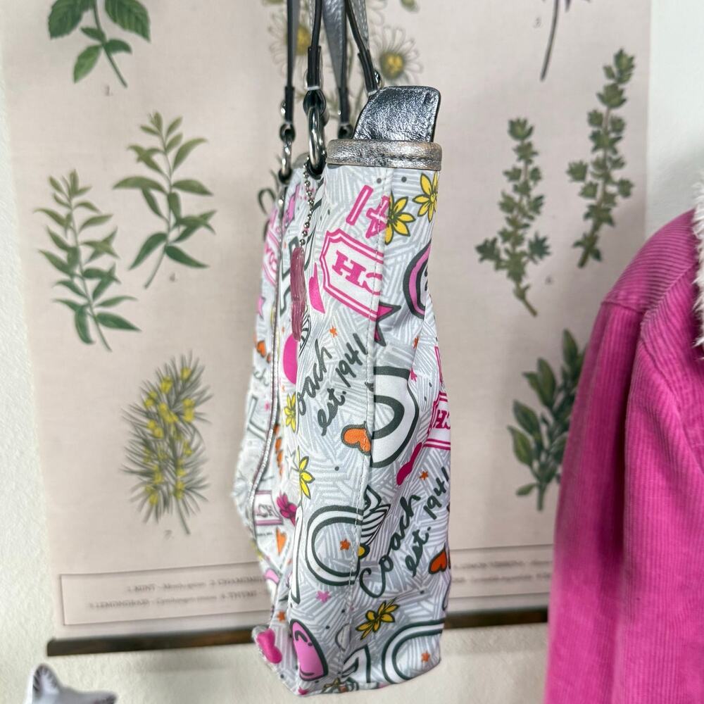 Vintage Y2k Coach Poppy Graffiti Tote Shoulder Bag Butterfly Charm Cutecore - Picture 8 of 14